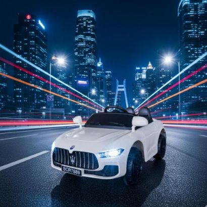 صورة سيارة Maserati للأطفال مع مقعدين مريحين